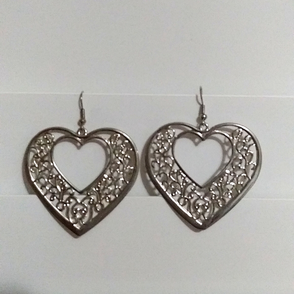 Plastic Heart Earrings - Picture 3 of 9